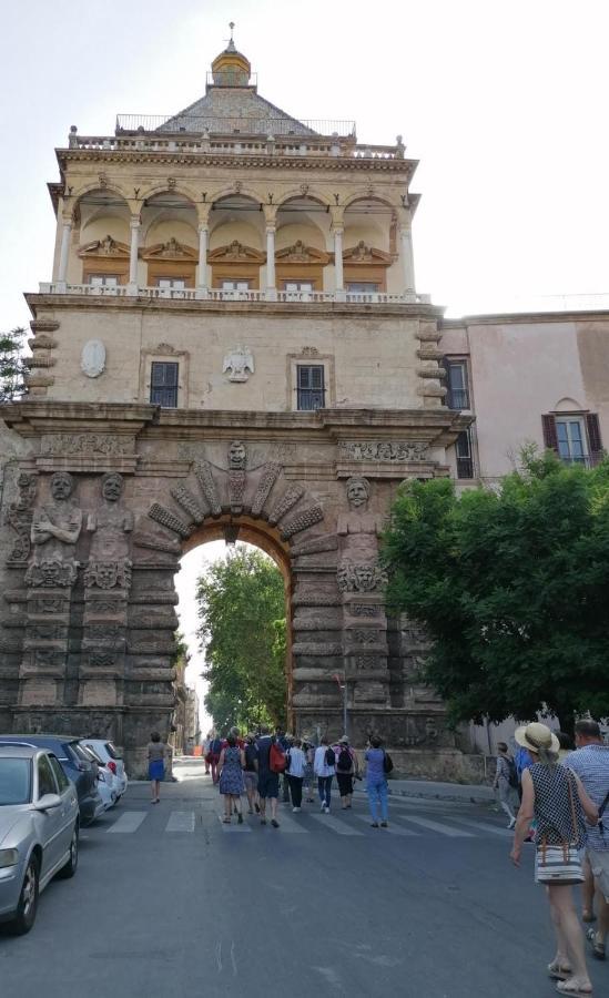 Apartamento La Casa Dei Leoni Di Sicilia Palermo Exterior foto